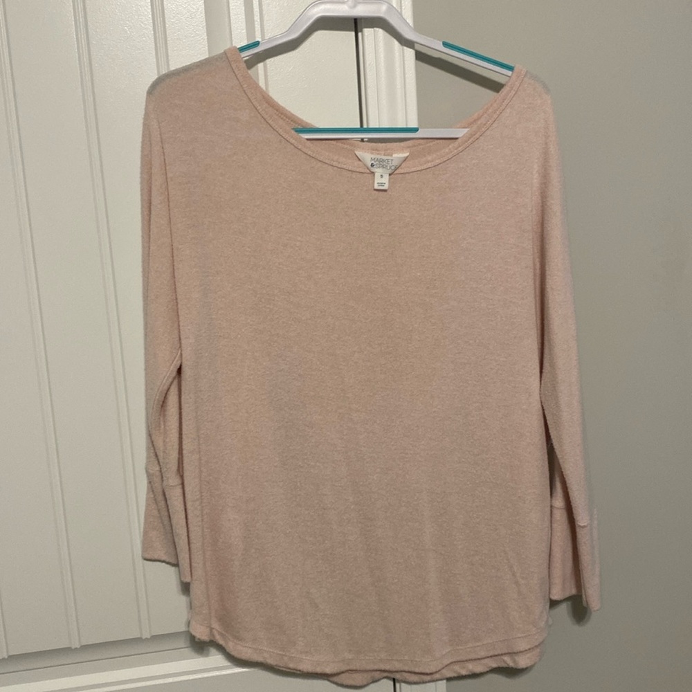 Long sleeve shirt. Excellent condition. Size XL.